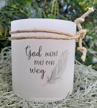 GOD WIJST MIJ EEN WEG