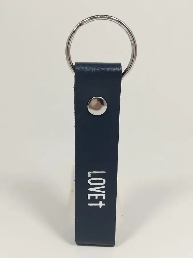 LOVE CROSS KEYRING FAUXLEATHER